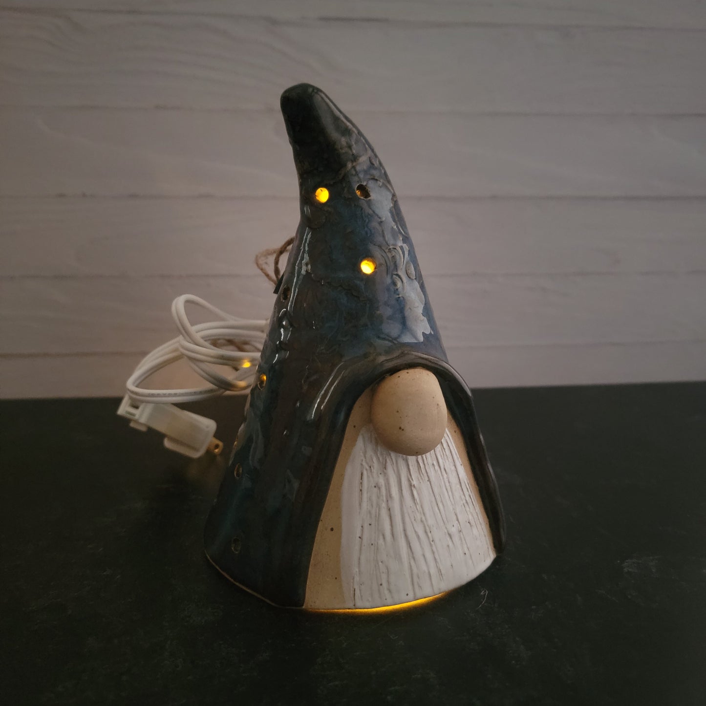 Gnome Luminary (Blue scandi details)