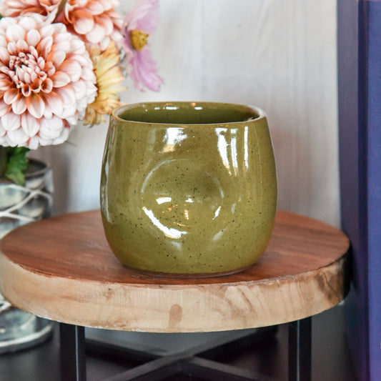 Thumb Cup in Olive Speckle - Square Rim