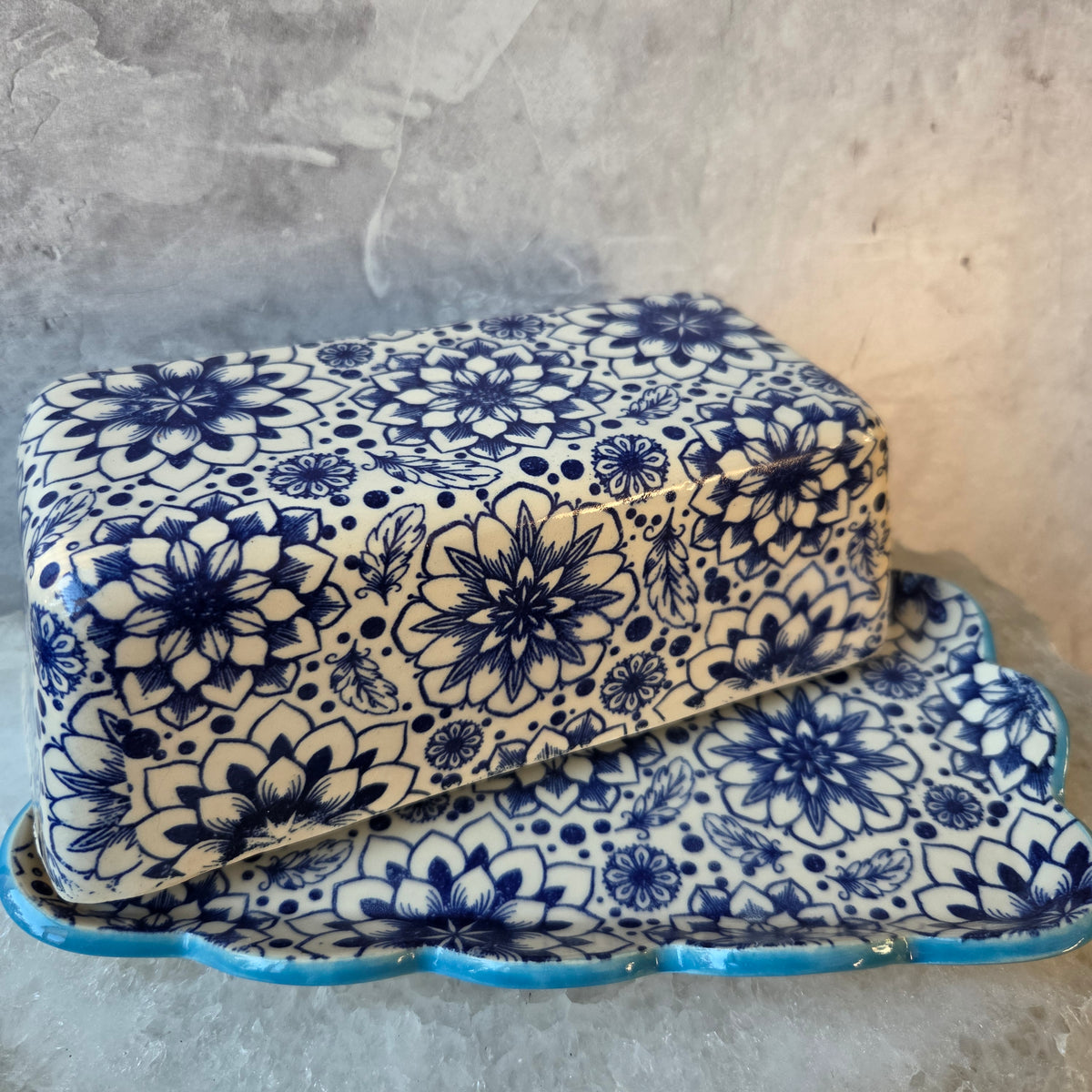 Butter Dish in Blue Dahlia