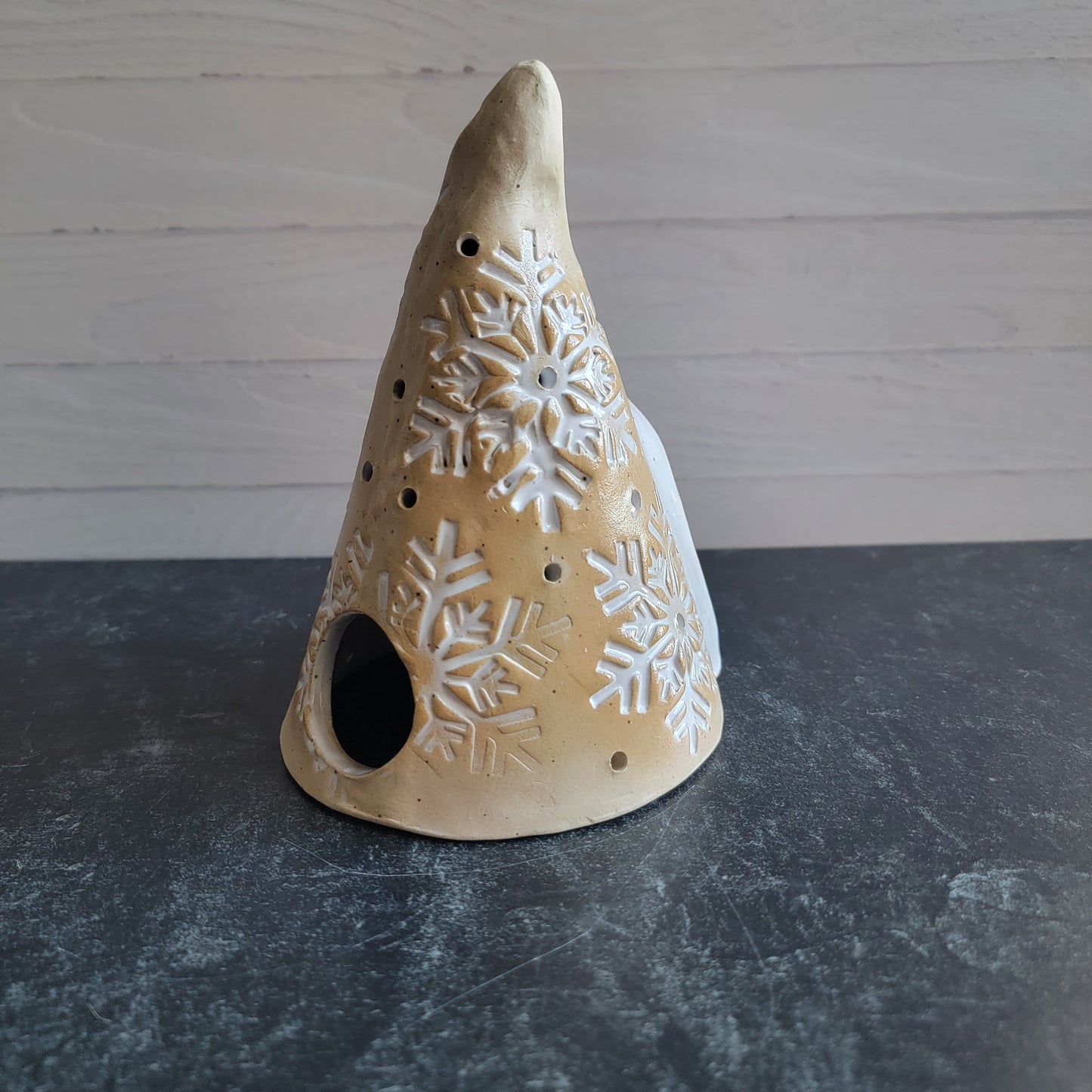 Gnome Luminary (Buff and white Snowflake)