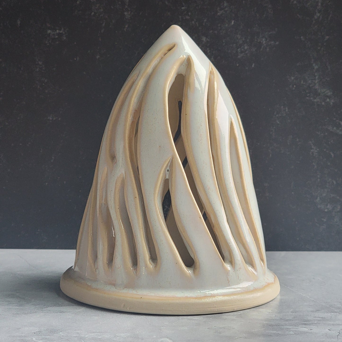 Tree luminary in white