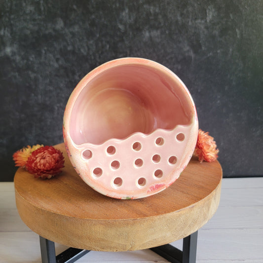 Mini Berry Bowl in Strawberry