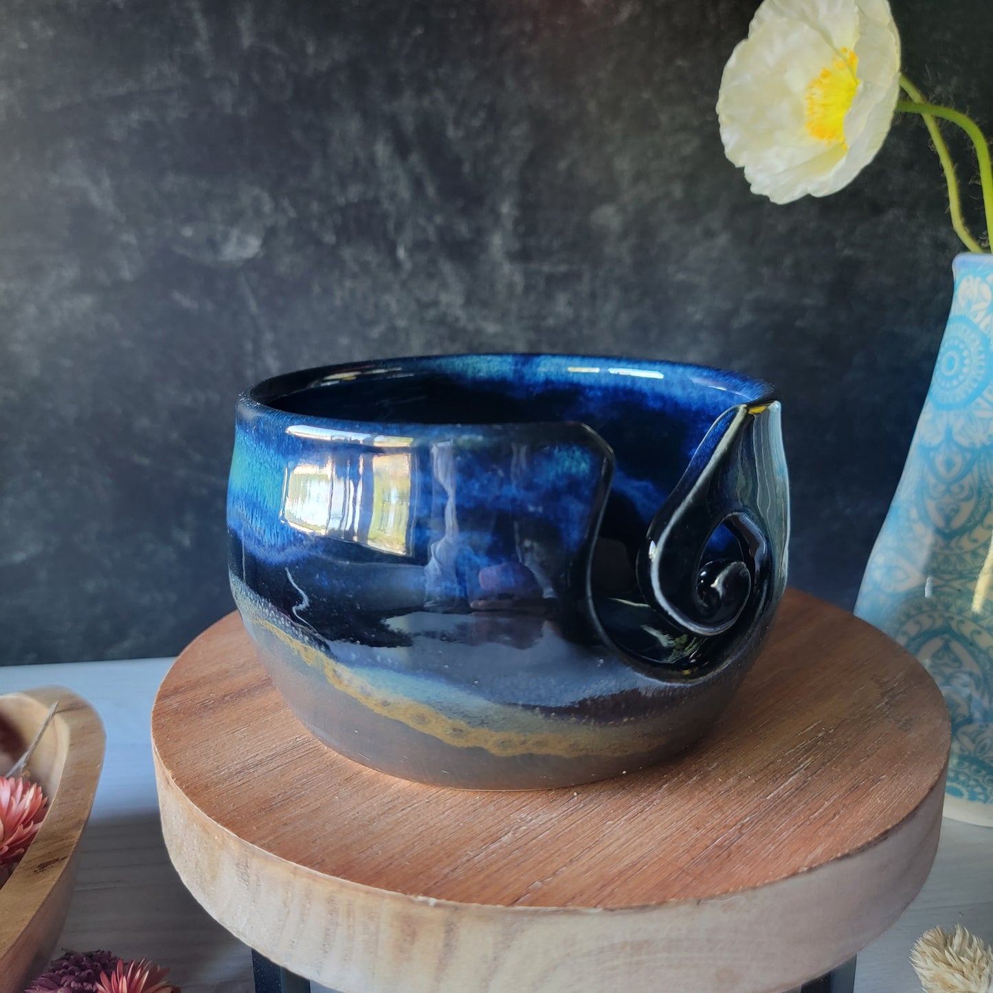 Yarn Bowl in Nightfall