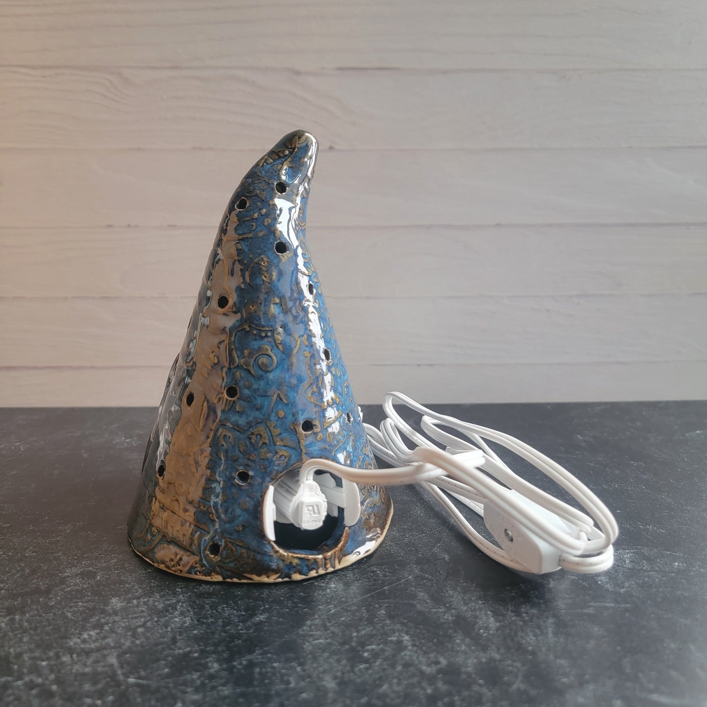 Gnome Luminary (Blue scandi details)